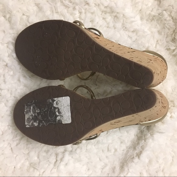 Coach Metallic Gold Joslin Heels sz 9 - Picture 2 of 8